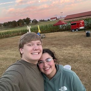 Meet your Posher, Kendra